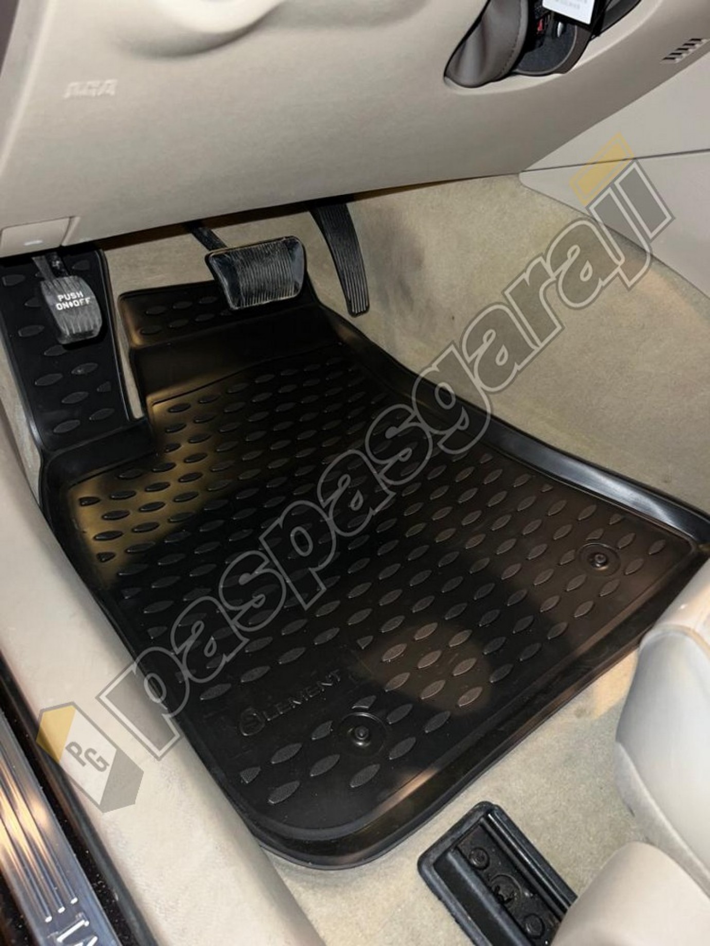 Kaiser Chrysler 300C 3D Havuzlu Paspas 2011- sonrası