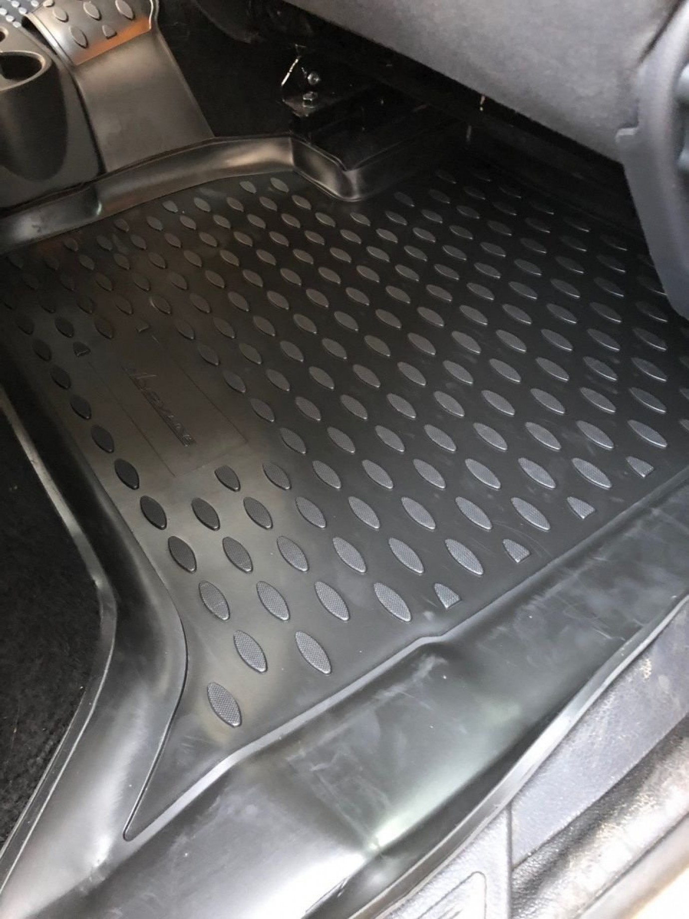 Kaiser VOLKSWAGEN Amarok 3D Havuzlu Paspas Siyah