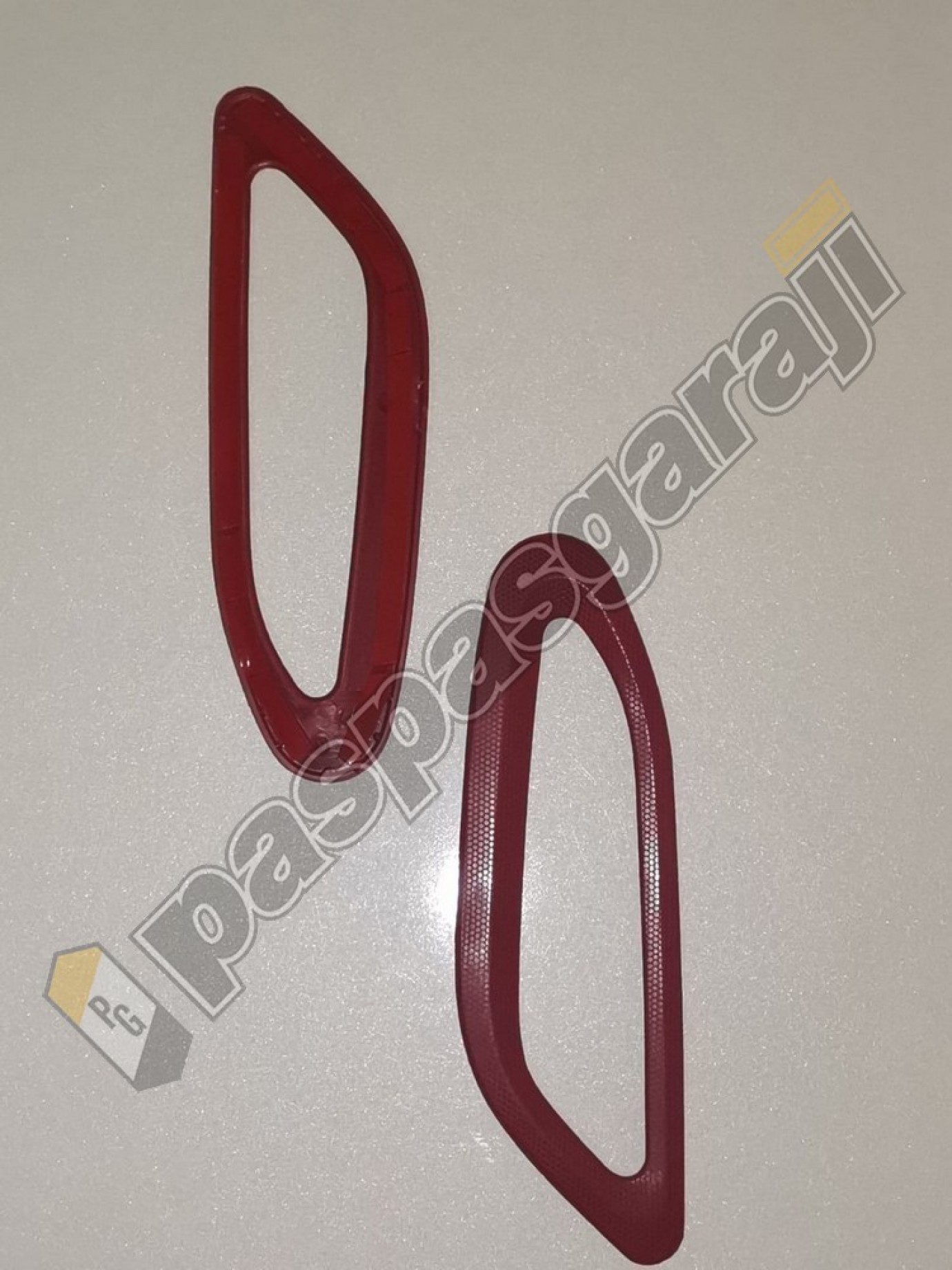 FIAT Egea 2015 ve Üzeri Sinyal Çerçevesi / Abs Plastik Kırmızı FIAT Egea 2015 ve Üzeri Sinyal Çerçevesi / Abs Plastik Kırmızı