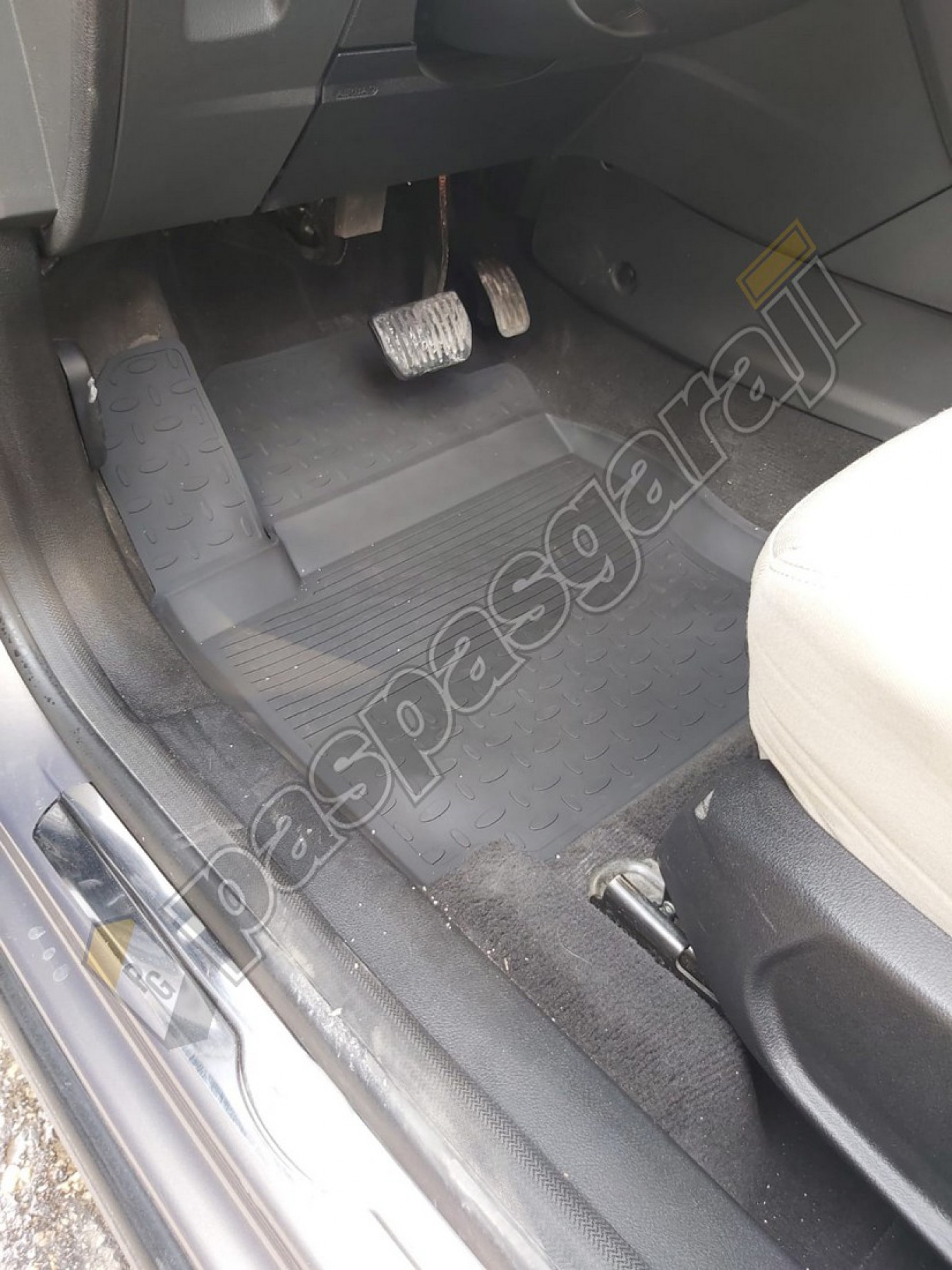 Ford Mondeo 4 (2007-2015) Seintex 4D Havuzlu Paspas