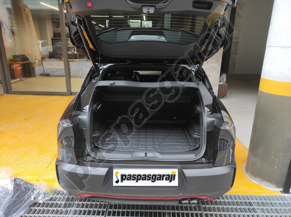 Kaiser Alfa Romeo Junior İbrida ÜST Kademe Bagaj Havuzu, 2024- Kaiser Alfa Romeo Junior İbrida ÜST Kademe Bagaj Havuzu, 2024-