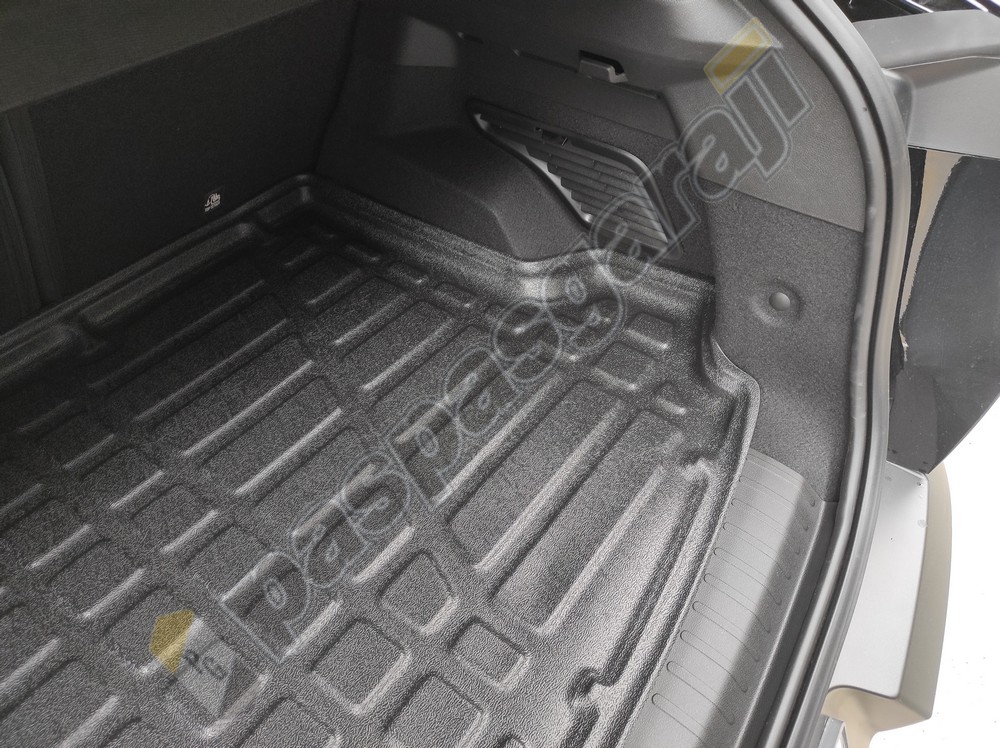 Kaiser Alfa Romeo Junior İbrida ÜST Kademe Bagaj Havuzu, 2024- Kaiser Alfa Romeo Junior İbrida ÜST Kademe Bagaj Havuzu, 2024-