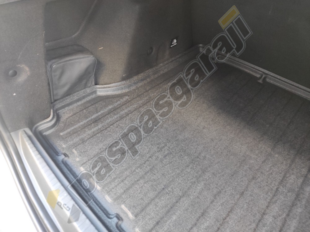 Kaiser Dacia Duster 4X2 Bagaj Havuzu, 2018- Sonrası İçin Kaiser Dacia Duster 4X2 Bagaj Havuzu, 2018- Sonrası İçin