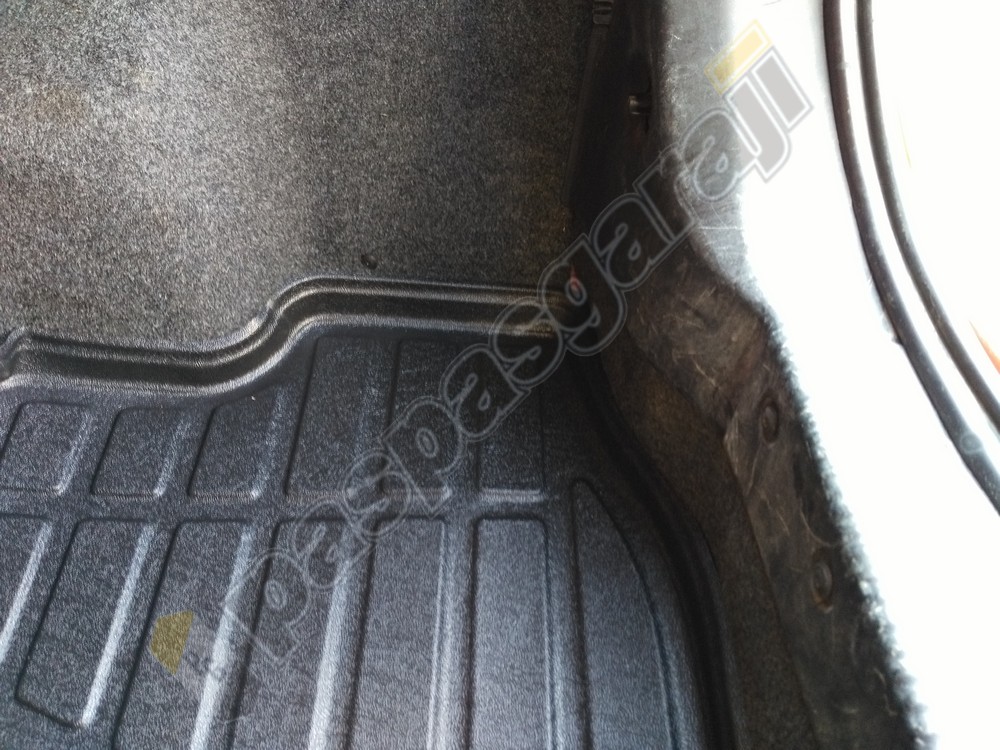 Kaiser Ford Focus 1 Sedan Bagaj Havuzu, 1998-2004 Arası