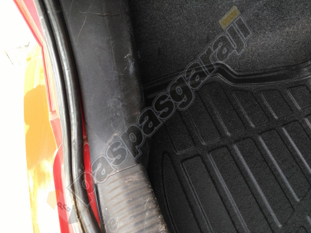 Kaiser Ford Focus 1 Sedan Bagaj Havuzu, 1998-2004 Arası