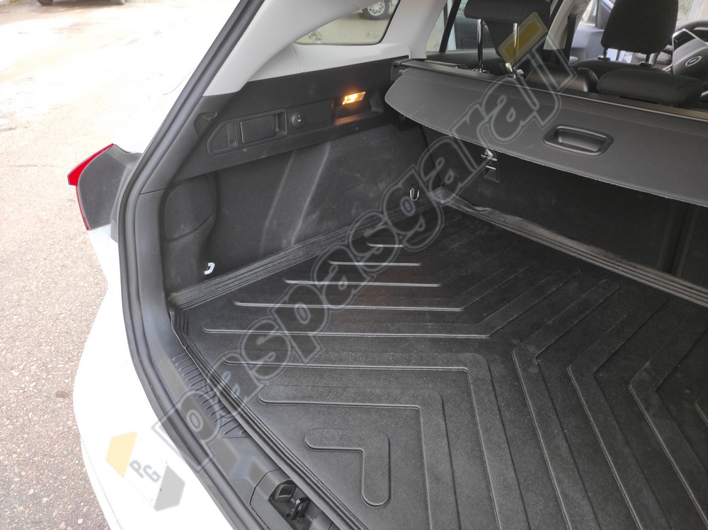 Kaiser Ford Focus 5 STW Bagaj Havuzu, 2018- Ve Sonrası Kaiser Ford Focus 5 STW Bagaj Havuzu, 2018- Ve Sonrası