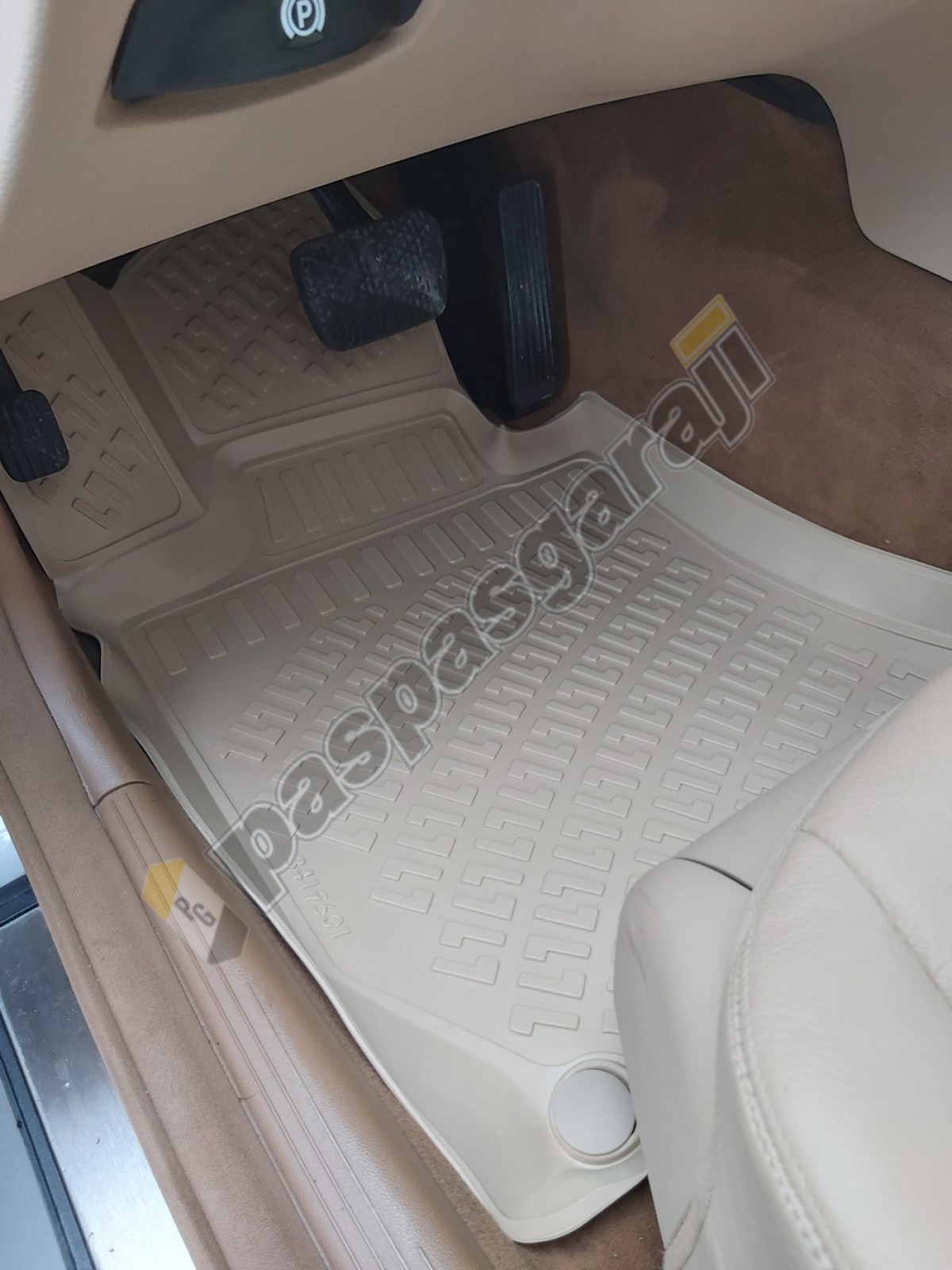 Kaiser Mercedes E Serisi W211 Bej 3D Havuzlu Paspas, 2002-2009 Arası