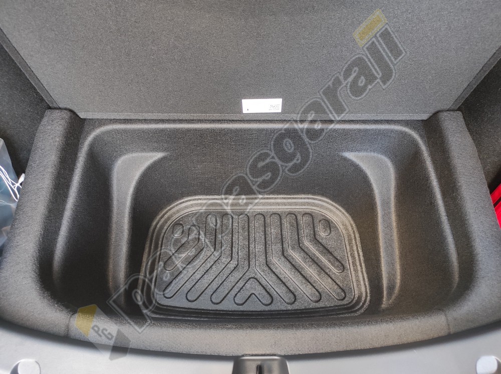 Kaiser Tesla Model Y Juniper Arka Küçük Bagaj Havuzu, 2025- Kaiser Tesla Model Y Juniper Arka Küçük Bagaj Havuzu, 2025-