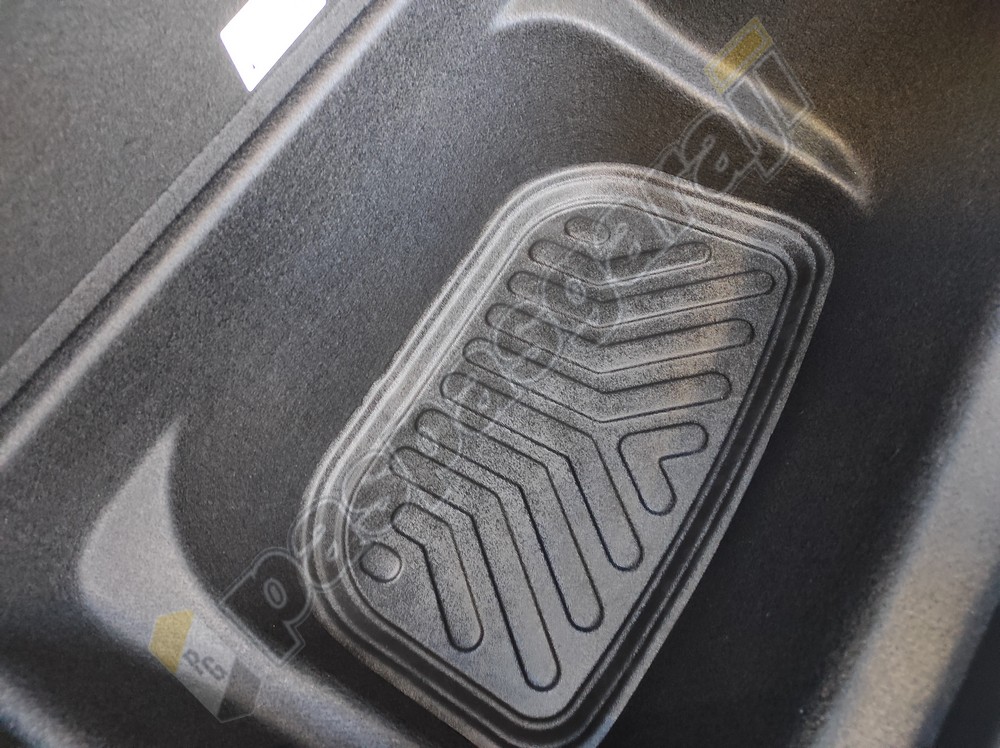 Kaiser Tesla Model Y Juniper Arka Küçük Bagaj Havuzu, 2025- Kaiser Tesla Model Y Juniper Arka Küçük Bagaj Havuzu, 2025-