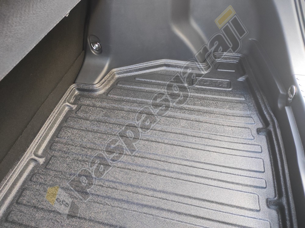 Kaiser Toyota C-HR Ses Sistemli Bagaj Havuzu, 2023- Ve Sonrası Kaiser Toyota C-HR Ses Sistemli Bagaj Havuzu, 2023- Ve Sonrası