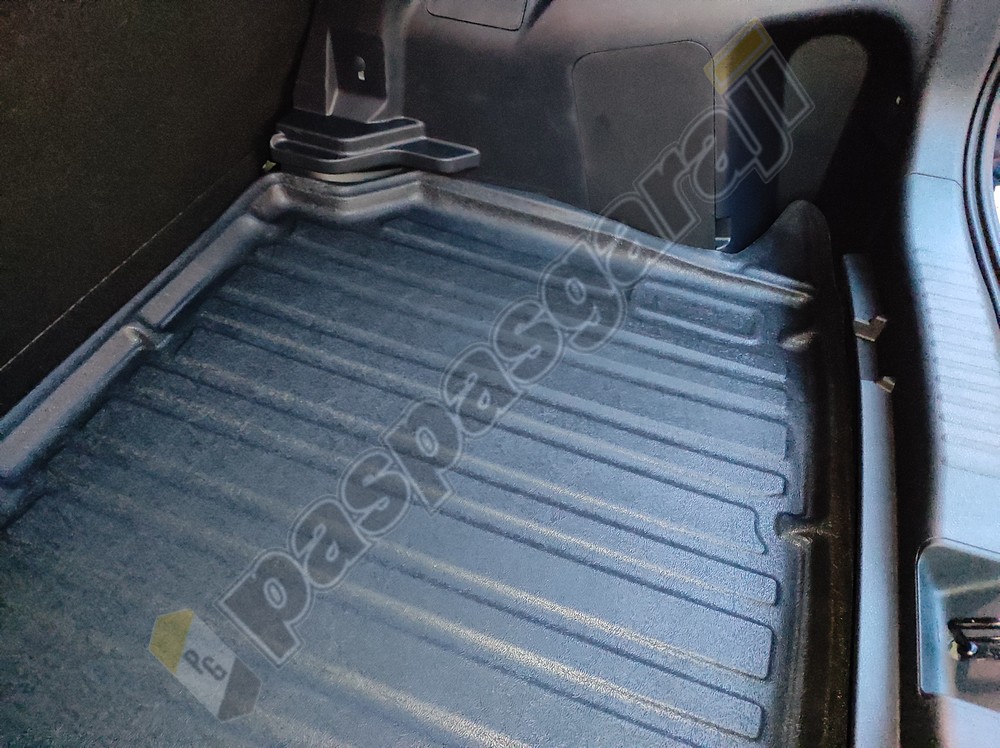 Kaiser Toyota Yaris Cross ÜST Kademe Bagaj Havuzu, 2022- Kaiser Toyota Yaris Cross ÜST Kademe Bagaj Havuzu, 2022-