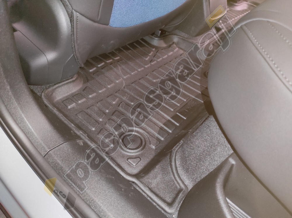 Kaiser Volvo EX30 Maxi 3D Havuzlu Paspas, 2025-