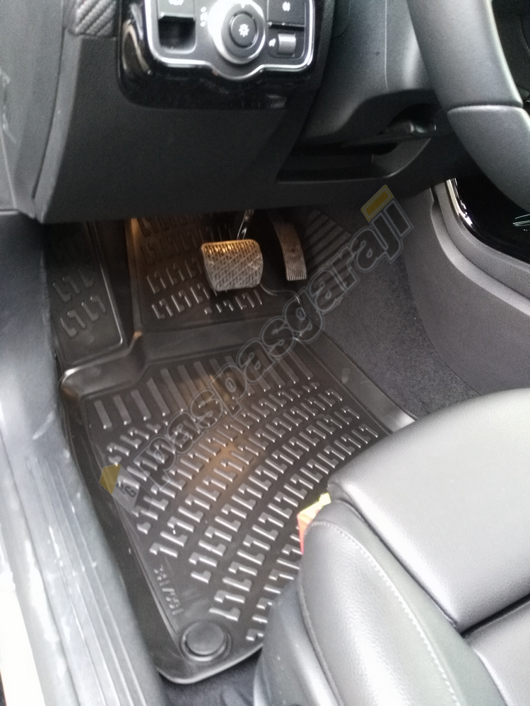 Mercedes A Serisi Sedan W177 Havuzlu Paspas 2019 ve Üzeri Mercedes A Serisi Sedan W177 Havuzlu Paspas 2019 ve Üzeri