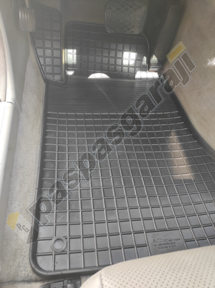 Seintex Mercedes C-Class W203 4D Havuzlu Paspas 2000-2007 Arası