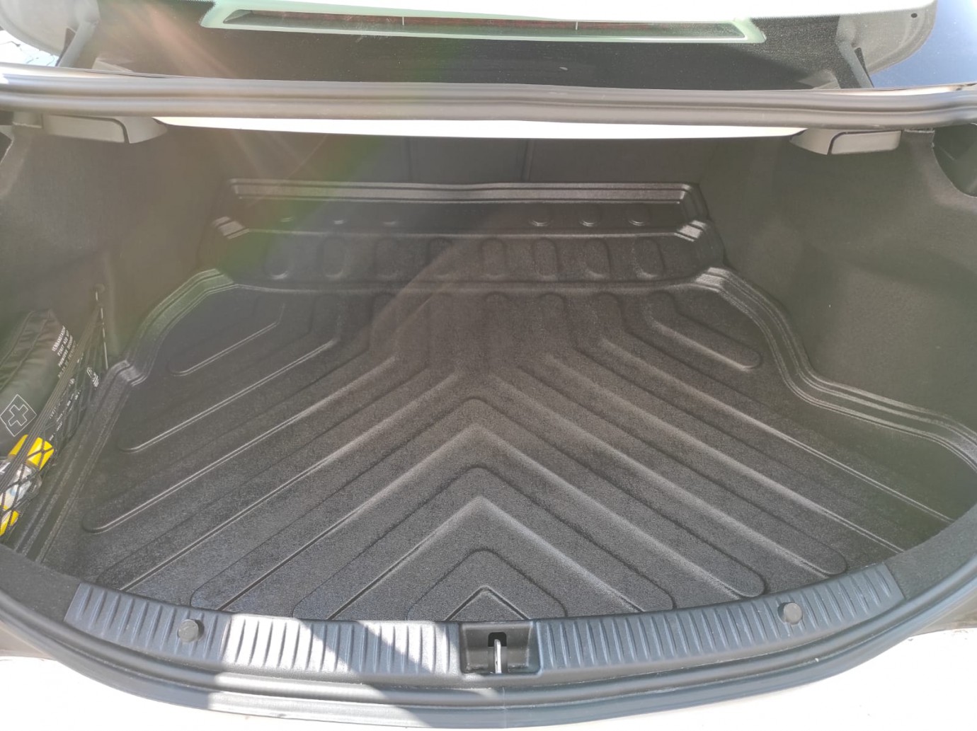 Mercedes C Serisi Sedan W205 Rampalı ve Kulaklı Bagaj Havuzu 2014-2021 Arası