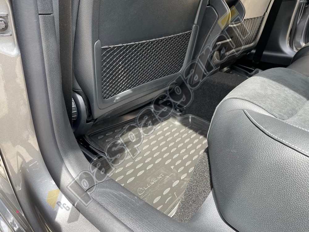 Mercedes CLA Serisi W118 Havuzlu Paspas 2019-2025 Arası Mercedes CLA Serisi W118 Havuzlu Paspas 2019-2025 Arası