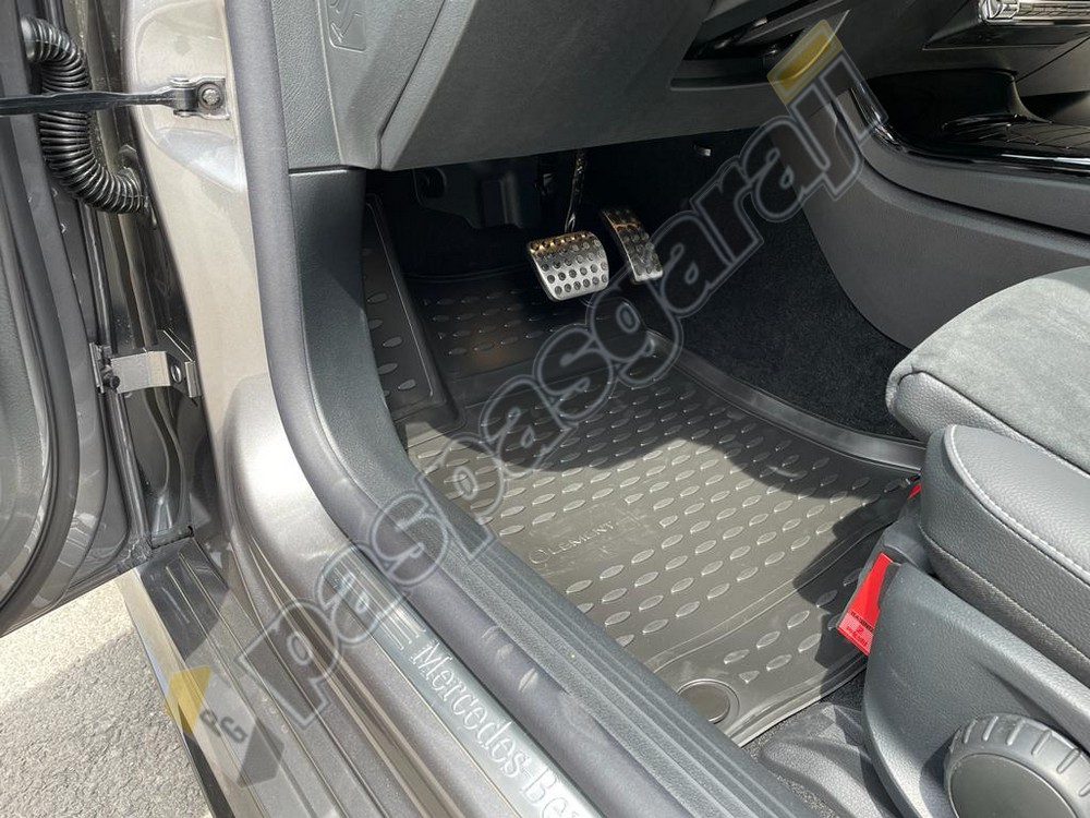 Mercedes CLA Serisi W118 Havuzlu Paspas 2019-2025 Arası Mercedes CLA Serisi W118 Havuzlu Paspas 2019-2025 Arası