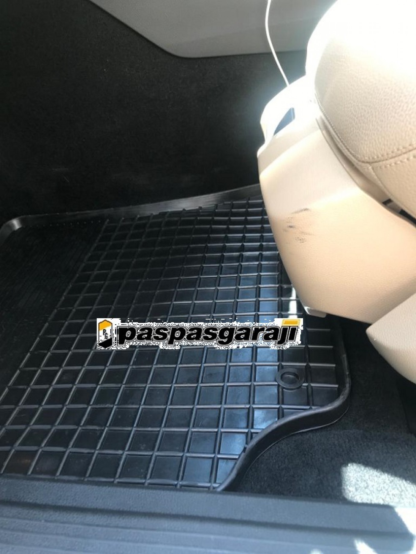 Mercedes E-Class W212 2009-2016 Seintex 4D Havuzlu Paspas