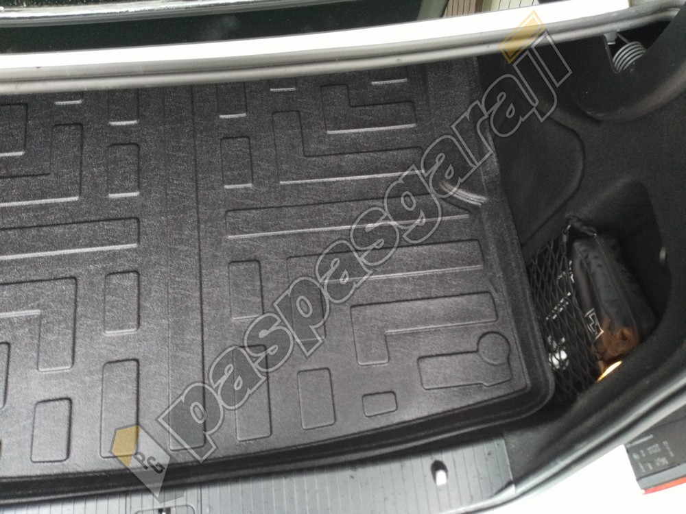 Mercedes E Serisi W212 Bagaj Havuzu Rampalı 2009-2016 Arası