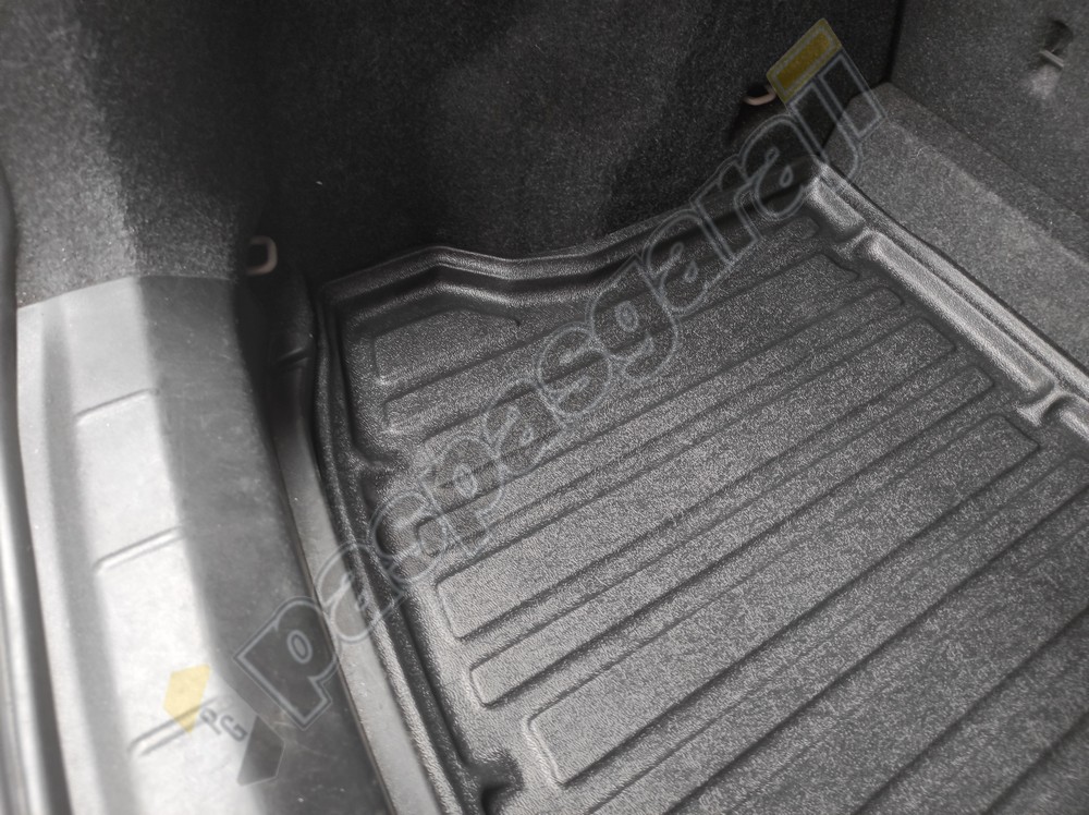 Paspasgaraji Volvo V40 ALT Kademe Bagaj Havuzu, 2012-2019 Paspasgaraji Volvo V40 ALT Kademe Bagaj Havuzu, 2012-2019