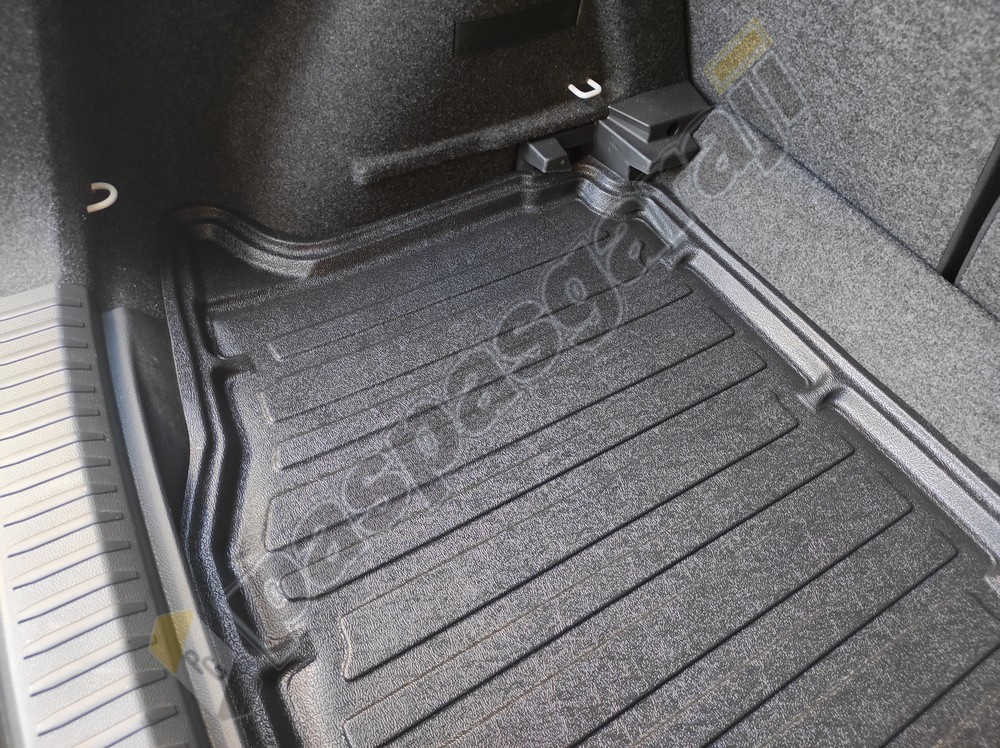 Seat Arona Bagaj Havuzu ALT Kademe, 2017- Ve Sonrası Seat Arona Bagaj Havuzu ALT Kademe, 2017- Ve Sonrası