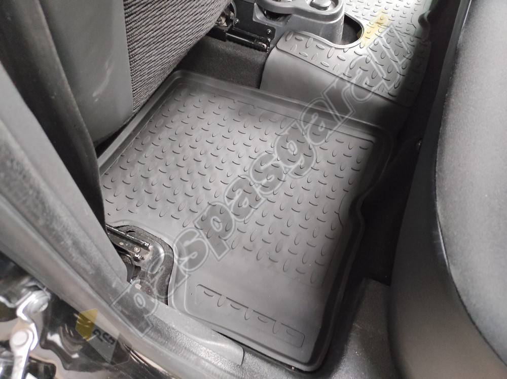 Seintex Dacia Duster 4D Kauçuk Havuzlu Paspas, 2009-2018 Arası