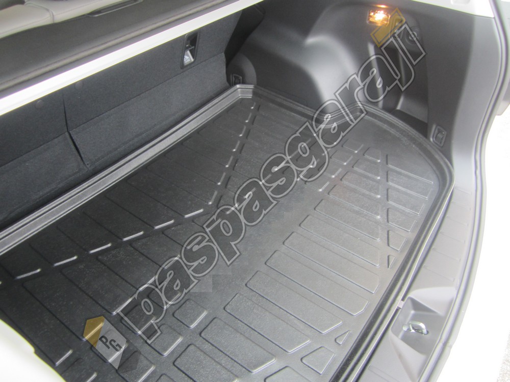 Subaru Forester 4 Bagaj Havuzu 2013-2018 Arası