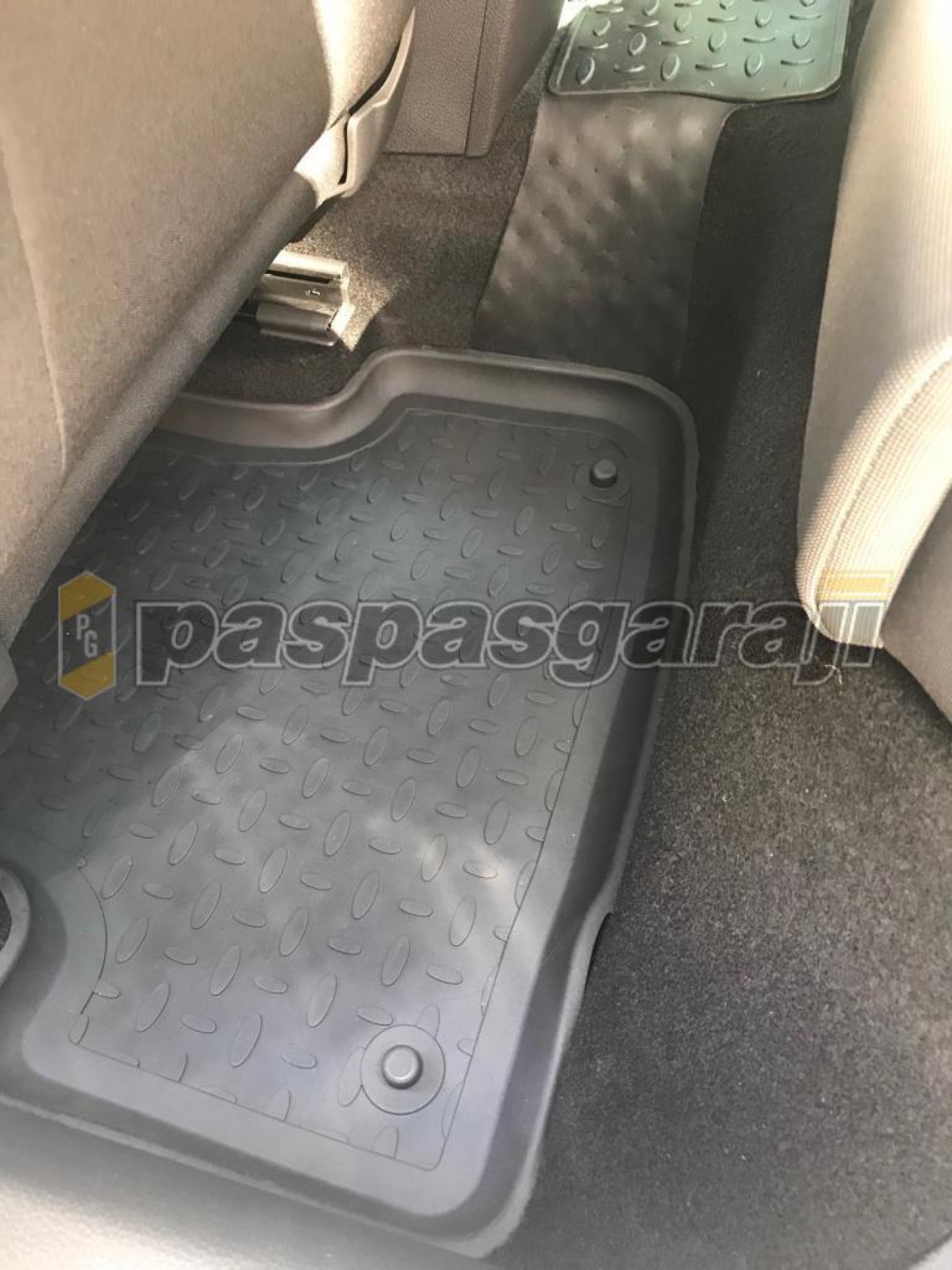 Seintex Volkswagen Golf 7,5 4D Havuzlu Paspas 2017-2020 Arası