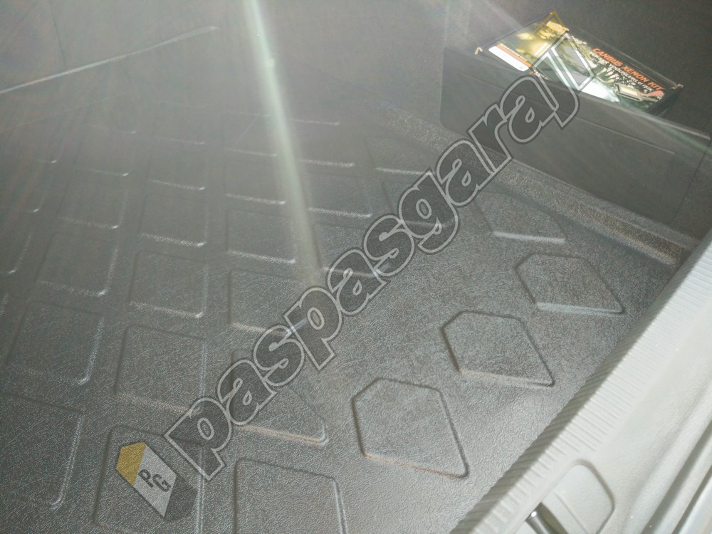 Volkswagen Jetta Comfort-Highline Cepsiz Bagaj Havuzu 2011-2019 Arası