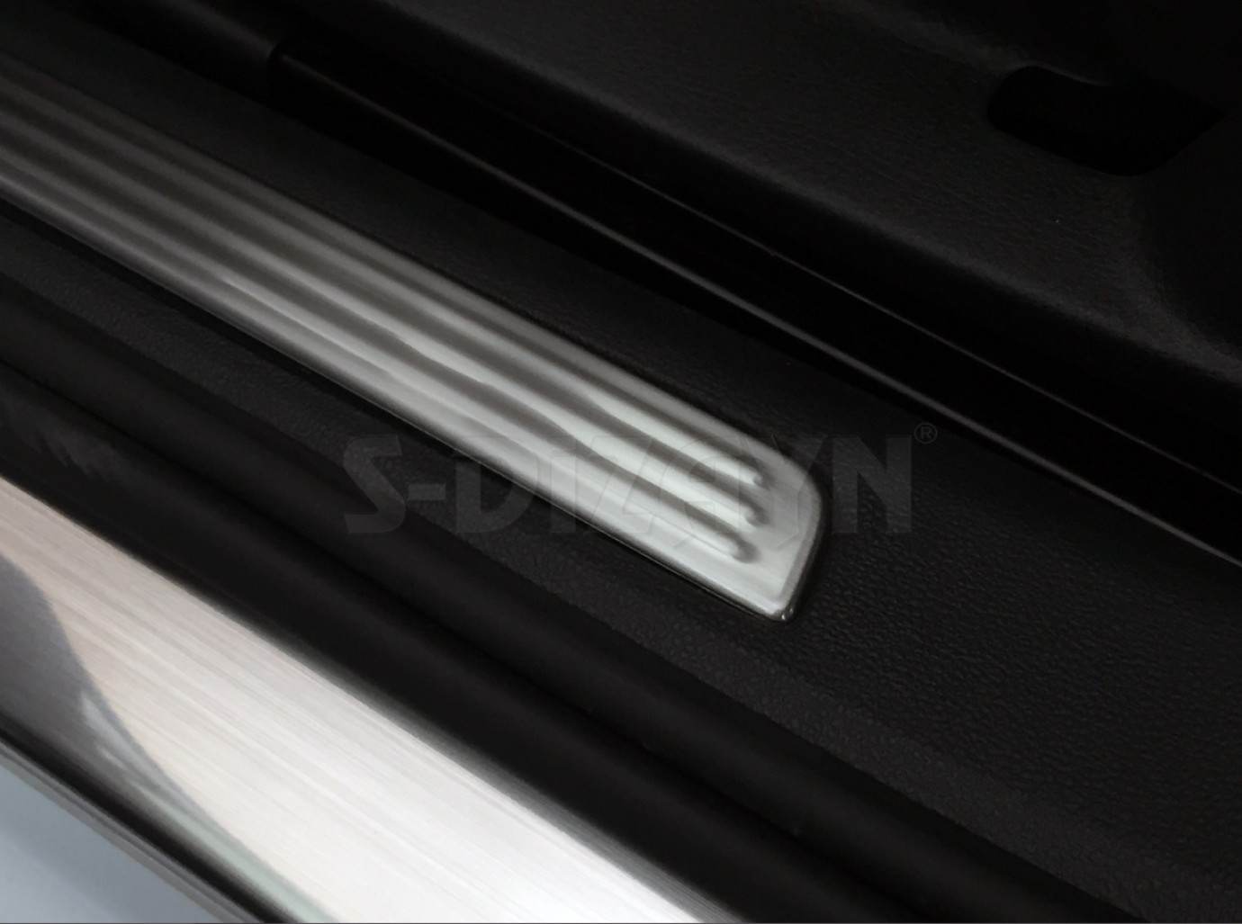 S-Dizayn VW Passat B8 Krom İç Kapı Eşiği 4 Parça 2015-2019