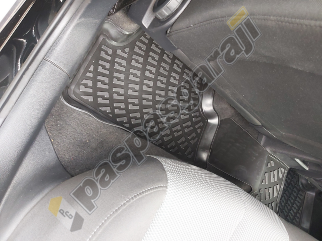 Audi Q2 3D Havuzlu Paspas, 2016- Sonrası