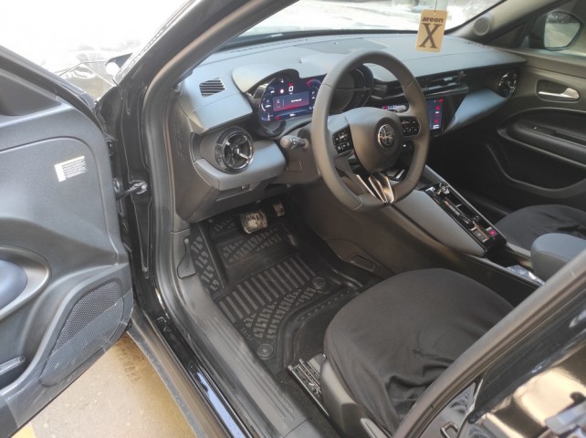 Kaiser Alfa Romeo Junior İbrida 3D Havuzlu Paspas, 2024-