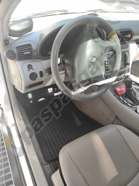Seintex Mercedes C-Class W203 4D Havuzlu Paspas 2000-2007 Arası
