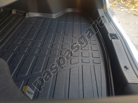 Mercedes C Serisi Sedan W205 Rampalı ve Kulaklı Bagaj Havuzu 2014-2021 Arası