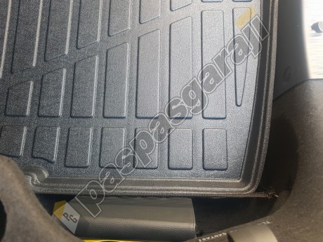 Mercedes C Serisi Sedan W205 Rampalı ve Kulaklı Bagaj Havuzu 2014-2021 Arası