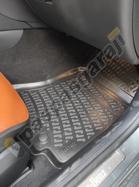 Mercedes C Serisi Sedan W206 3D Havuzlu Paspas 2022 ve Üzeri