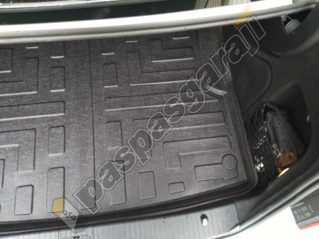 Mercedes E Serisi W212 Bagaj Havuzu Rampalı 2009-2016 Arası