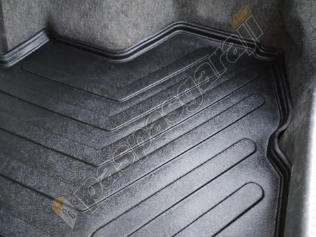 Mitsubishi Lancer Bagaj Havuzu 2001-2007 Arası