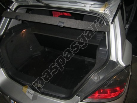 Opel Astra H HB Bagaj Havuzu 2004-2015 Arası
