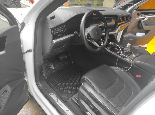 Paspasgaraji Volkswagen Touareg Havuzlu 3D Paspas, 2018-