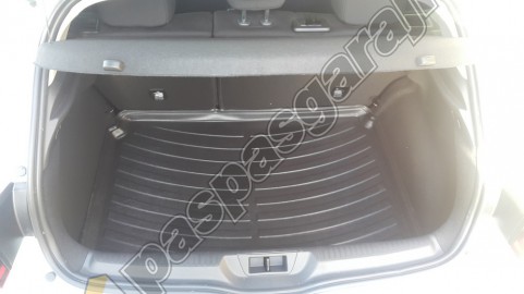 Renault Megane 4 HB Bagaj Havuzu 2016-  Sonrası