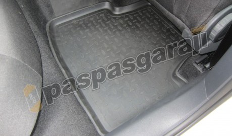 Skoda Superb 3 2015-2021 Seintex 4D Havuzlu Paspas