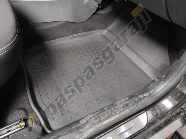 Seintex Dacia Duster 4D Kauçuk Havuzlu Paspas, 2009-2018 Arası