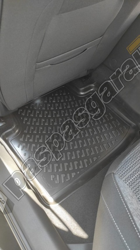 Yeni Skoda Superb 4  3D Havuzlu Paspas 2024- Sonrası