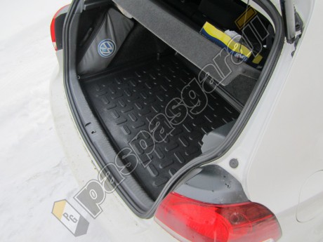 Volkswagen Golf 6 HB Bagaj Havuzu 2009-2012 Arası