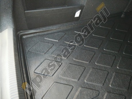 Volkswagen Jetta Comfort-Highline Cepsiz Bagaj Havuzu 2011-2019 Arası