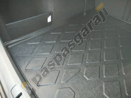 Volkswagen Jetta Comfort-Highline Cepsiz Bagaj Havuzu 2011-2019 Arası