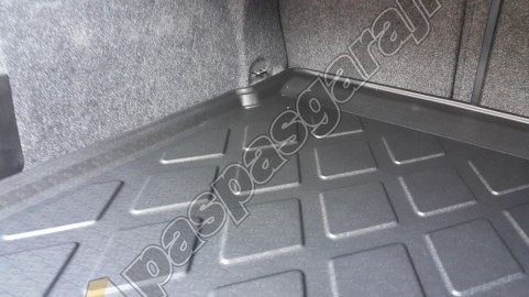 Volkswagen Passat B6 Sedan Bagaj Havuzu 2005-2010 Arası